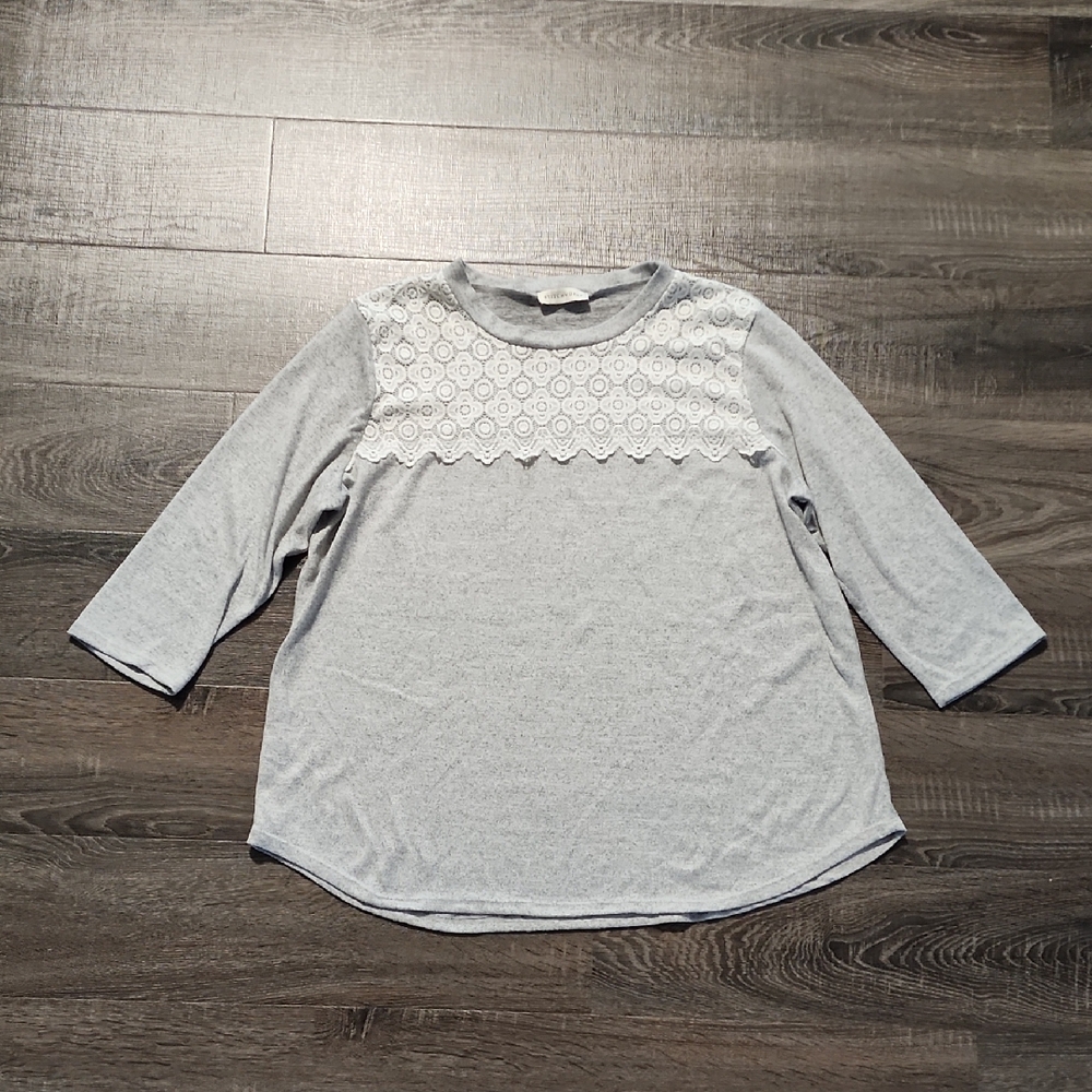 🦇 Stitchwurks Lace Trim Top 🦇